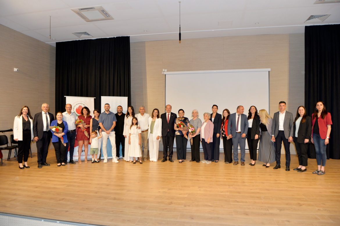 Cumhurbaşkanı Tatar, milli master atlet Ayten Benli’nin belgesel gösterimine katıldı