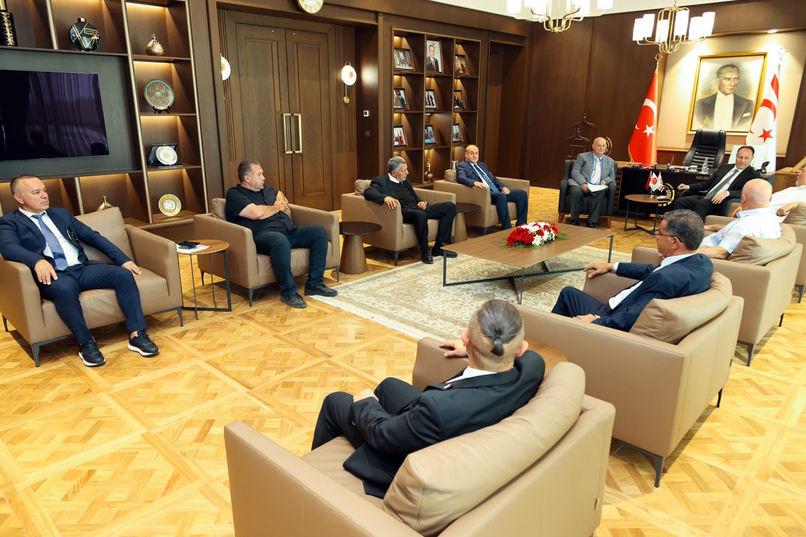 Öztürkler, Milli Mücadele Vakfı heyetini kabul etti