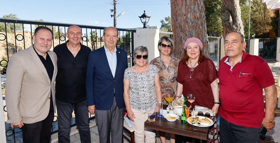 Cumhurbaşkanı Tatar, Dış Basın Birliği’nin Yaza Merhaba Büyük Medya Buluşması’na katıldı