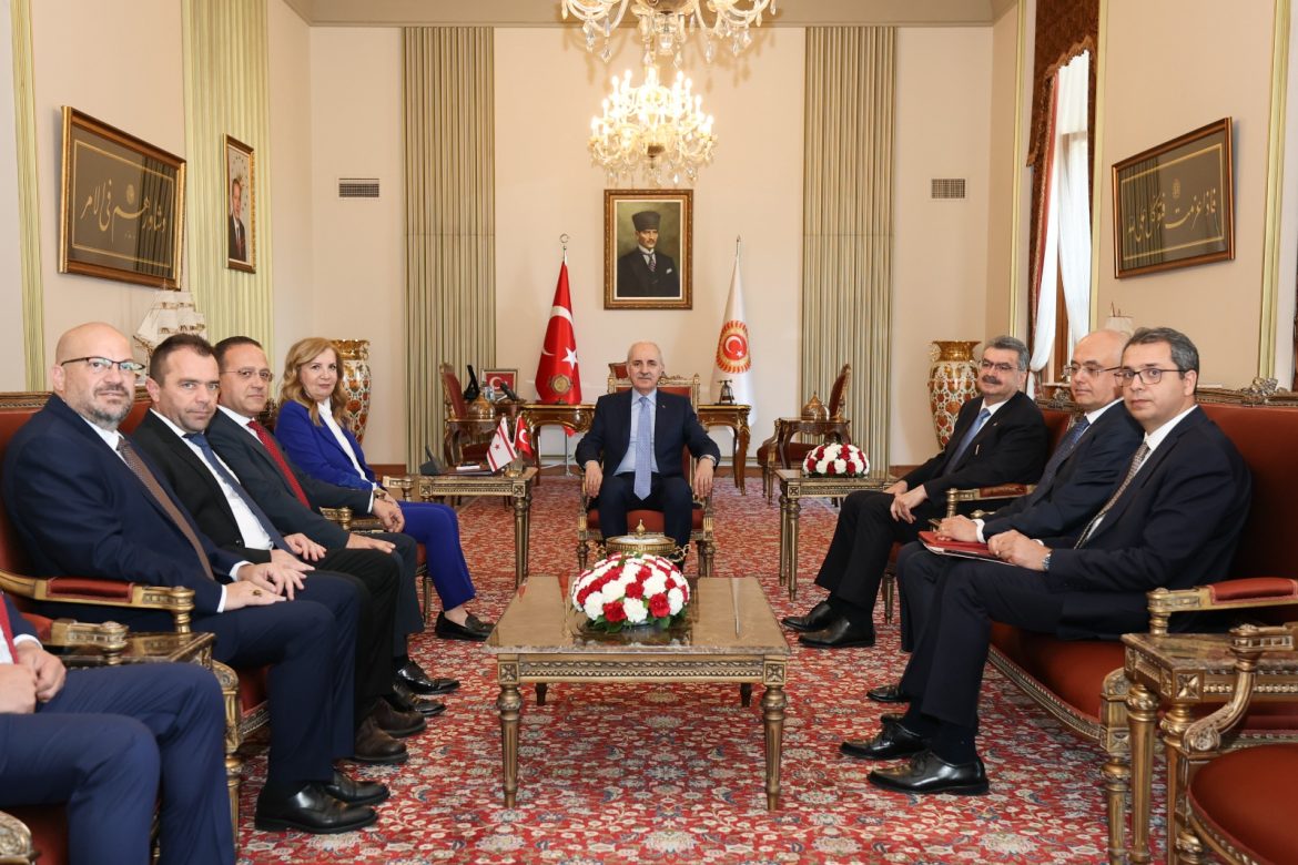 Meclis Komite Heyeti TBMM Baṣkanı Kurtulmuṣ tarafından kabul edildi