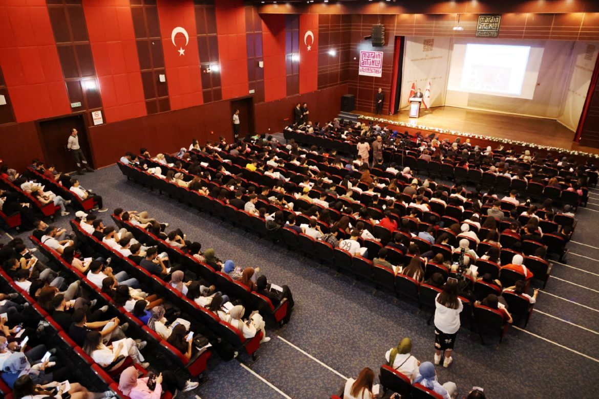 Meclis Başkanı Öztürkler Türkiye’de konferans verdi