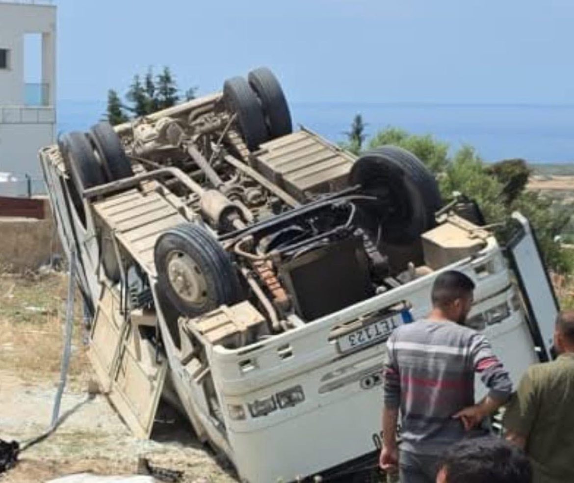 Yenierenköy’de otobüsü kaza yaptı: 11 yaralı