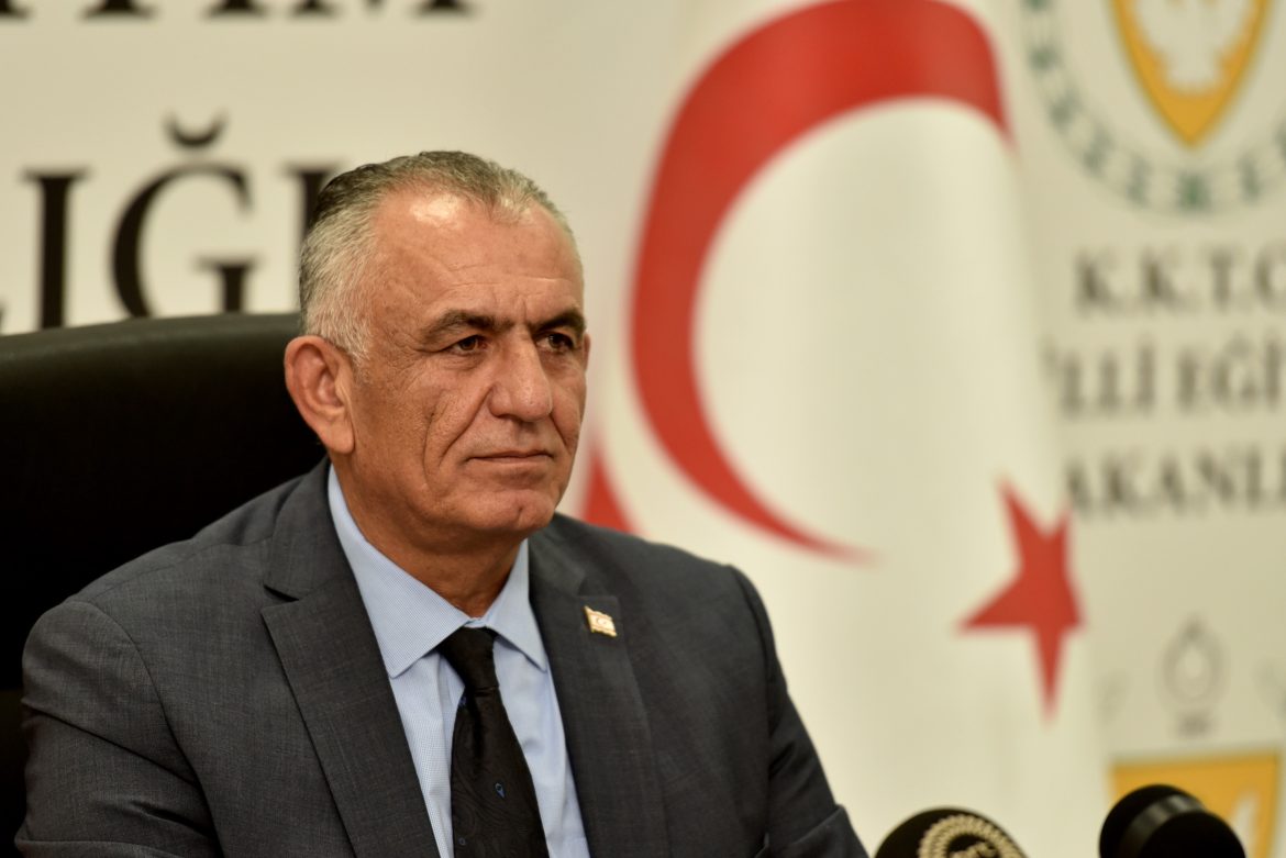 Öğretmenler Sınav (Değişiklik) Tüzüğü…Çavuşoğlu: “Düzenleme, eşitsizliği önlemek adınadır”