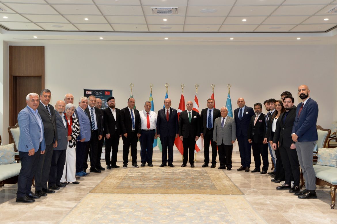 Cumhurbaşkanı Tatar, Türk Dünyası Mühendisler ve Mimarlar Birliği heyetini kabul etti
