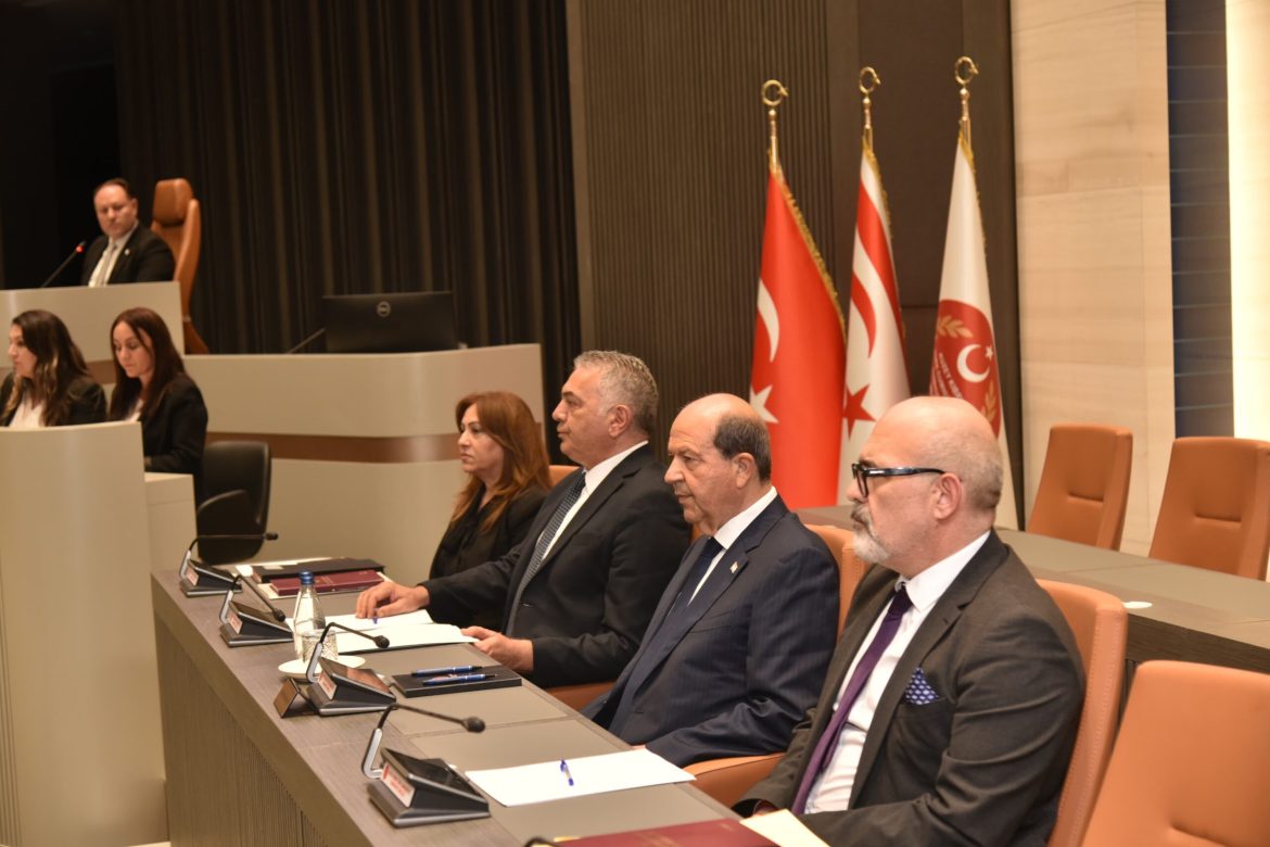 Cumhurbaşkanı Tatar, kapalı oturumda Meclis’i bilgilendiriyor
