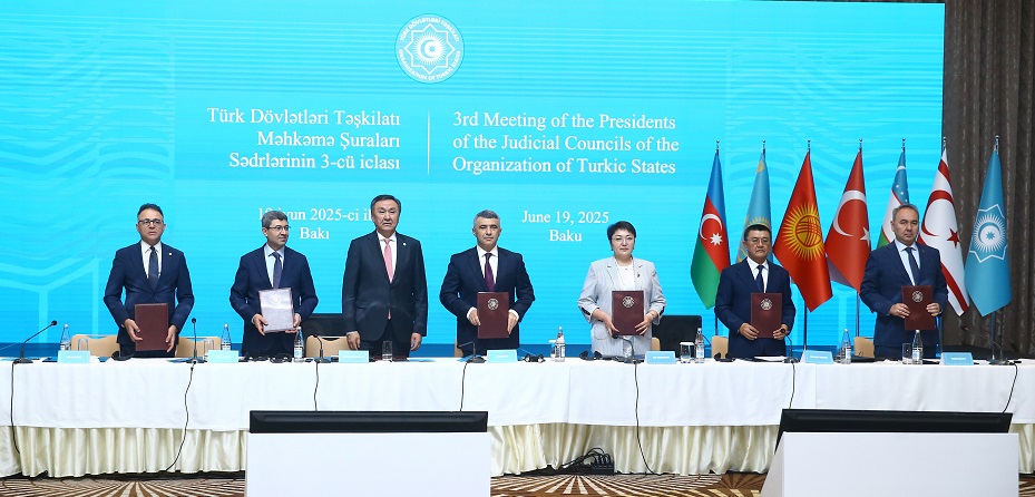 Bakü’de TDT Hakimler Konseyi Başkanları toplantısı; Yüksek Mahkeme Başkanı Özerdağ da katıldı