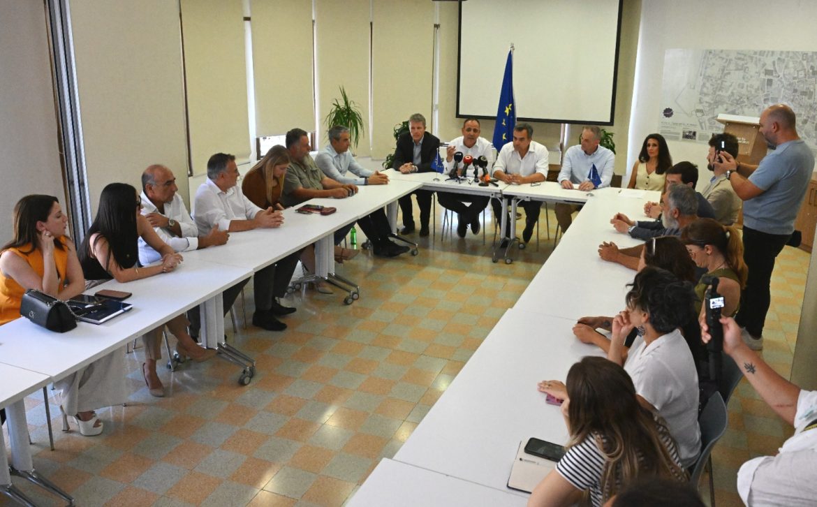 Haspolat Arıtma Tesisi’ne güneş enerjisi sistemi kurulması projesinde imzalar atıldı