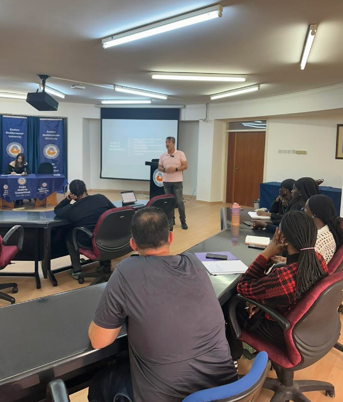 DAÜ’de “2. Kulvar Diplomasisi – Doğu Akdeniz’de çıkış yolu mu?” başlıklı seminer düzenlendi