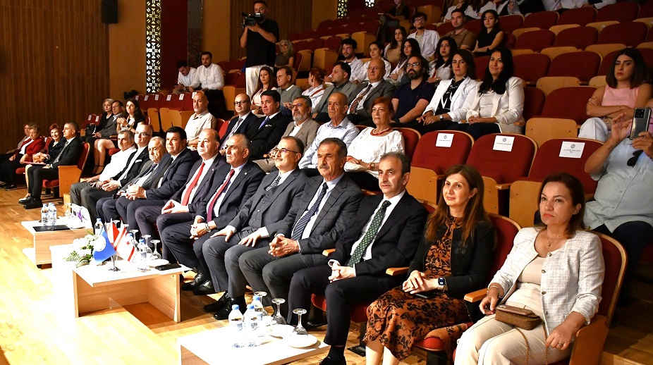 DAÜ-MÜ Uluslararası Ortak Tıp Programı Akreditasyon Belgesi’ni aldı