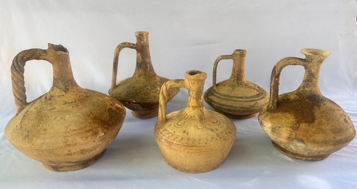 Gazimağusa Limanı’nda antik mezar gün yüzüne çıkarıldı