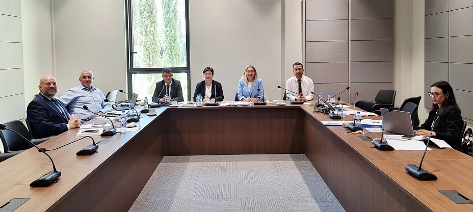Hukuk Komitesi, “Seçim ve Halkoylaması” ile “Sabıka Kaydının Silinmesi” Yasa Önerilerini görüştü