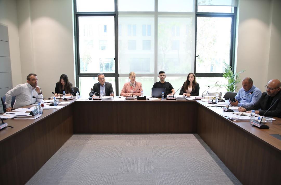 Ekonomi, Maliye, Bütçe ve Plan Komitesi iki yasa tasarısını Genel Kurul’a sevk etti