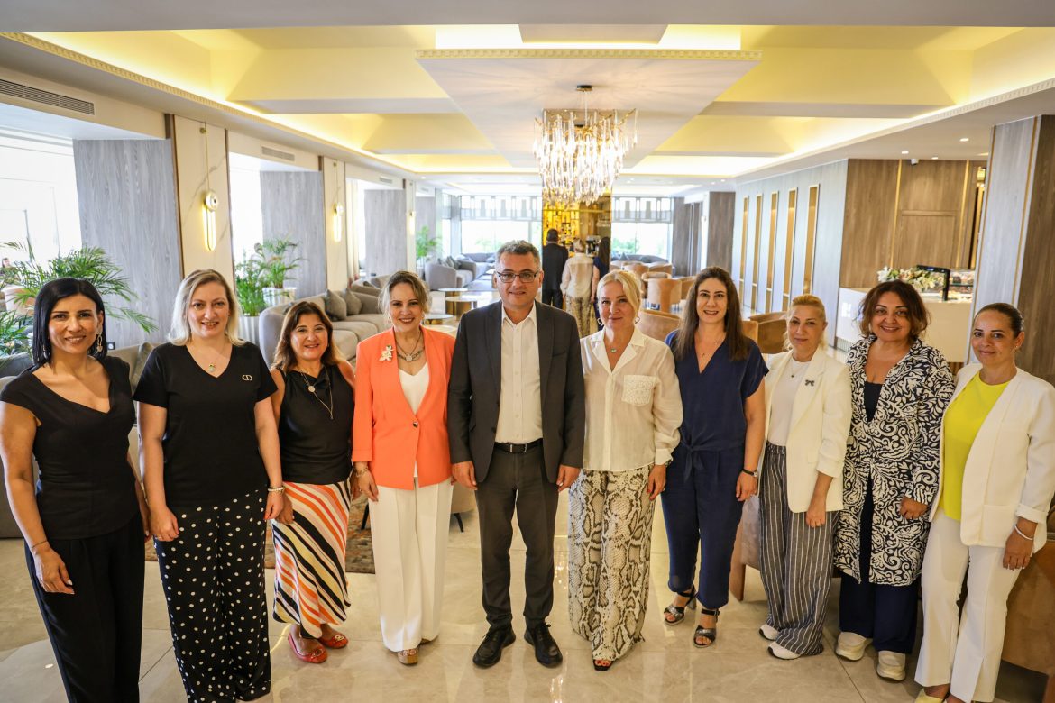 CTP Genel Başkanı Erhürman, Kıbrıs Türk Girişimci Kadınlar Derneği’ni ziyaret etti