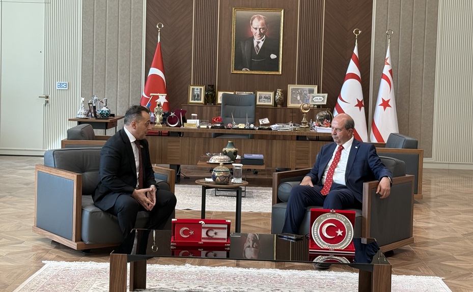 Cumhurbaşkanı Tatar, Azerbaycan heyetini kabul etti