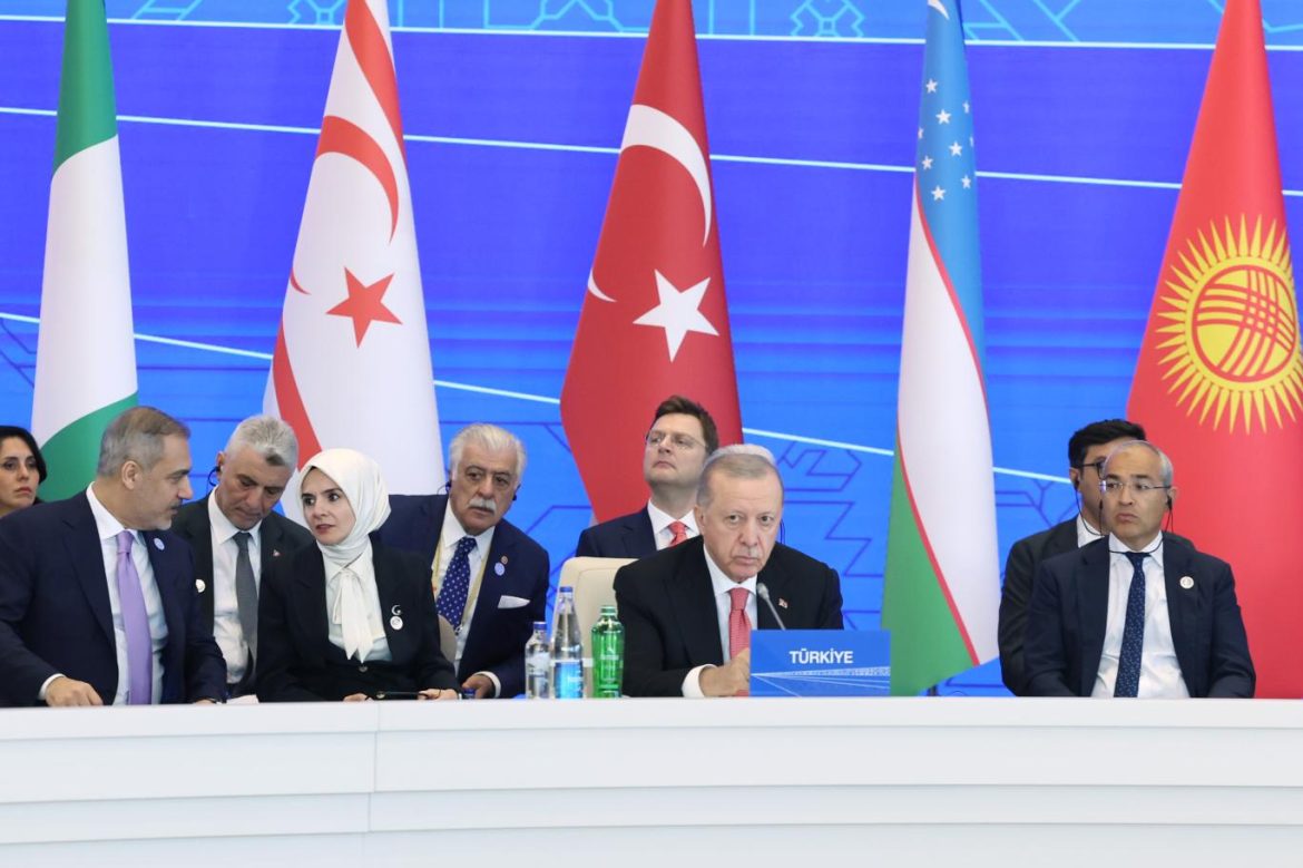 TC Cumhurbaşkanı Erdoğan:Kıbrıs Türkleri ile spordan kültüre, ekonomiden turizme kadar çeşitli alanlarda ilişkilerinizi geliştirmenizi bekliyorum