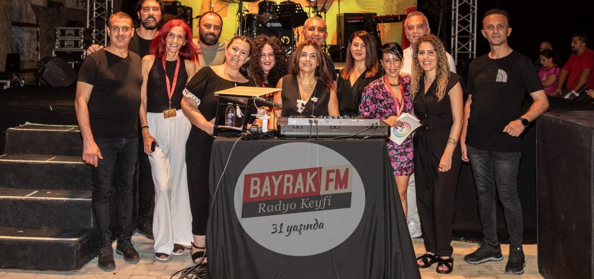 Bayrak FM 31 yaşında..BRTK Müdürü Özkurt:”Sadece bir radyo değil,bir yaşam tarzı ve büyük bir aile”