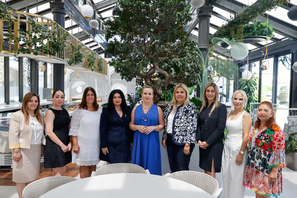 Sibel Tatar, Kuzey Kıbrıs Kadın Örgütleri Ağı’na bağlı derneklere yönelik ziyaretlerine Girne’de devam etti