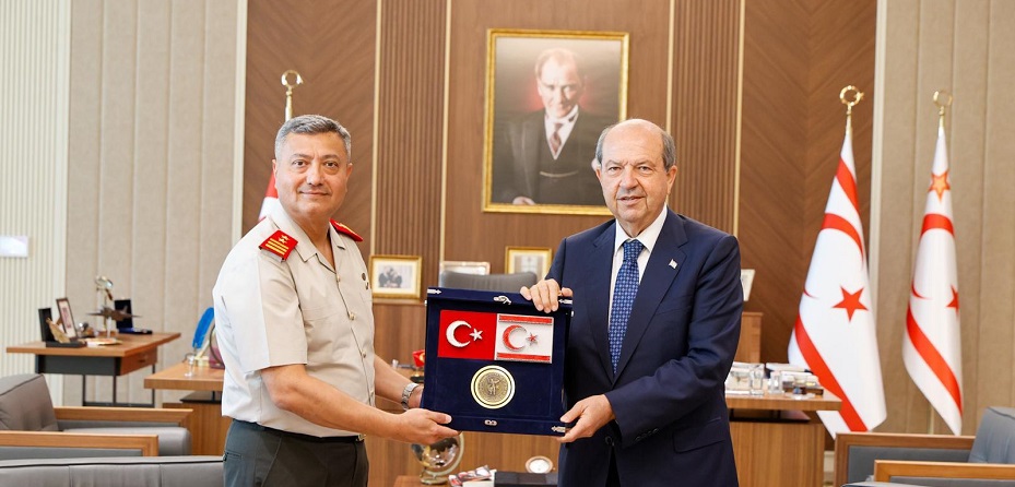 Cumhurbaşkanı Tatar, Tümgeneral Görgülü’yü kabul etti