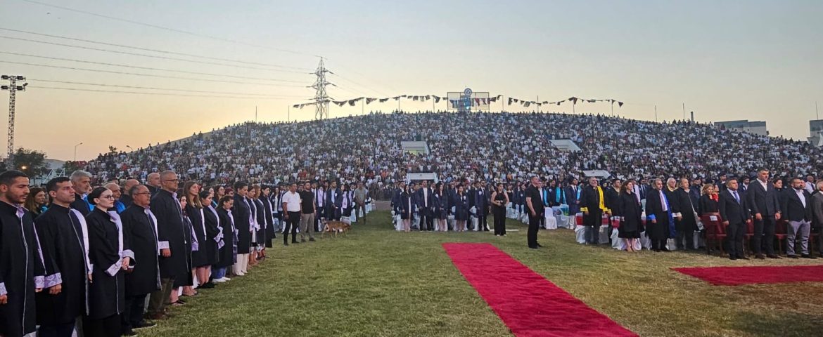 Doğu Akdeniz Üniversitesi’nde mezuniyet coşkusu vardı
