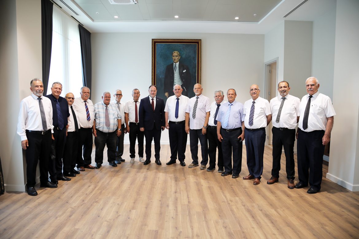 Öztürkler, Emekli Polisler Derneği heyetini kabul etti